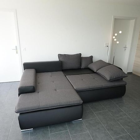Clasgieri - 3-Zimmer-Ferienwohnung Fuer 4 - 6 Personen, 65M2 Falera Dış mekan fotoğraf